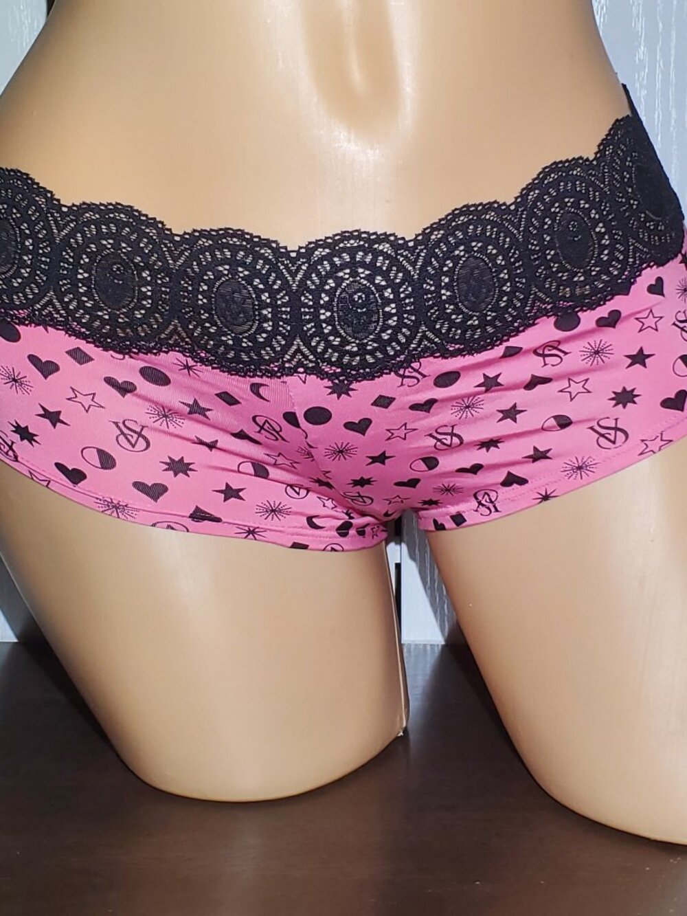 Victoria's Secret HipHugger Panties. New with Tags Size Medium.